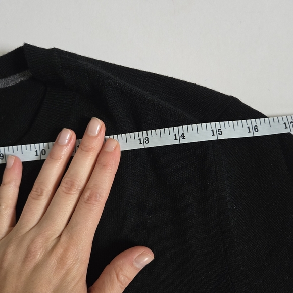 Banana Republic Italian Merino wool black Crew-Neck Sweater Baruffa men sz S - Picture 3 of 6